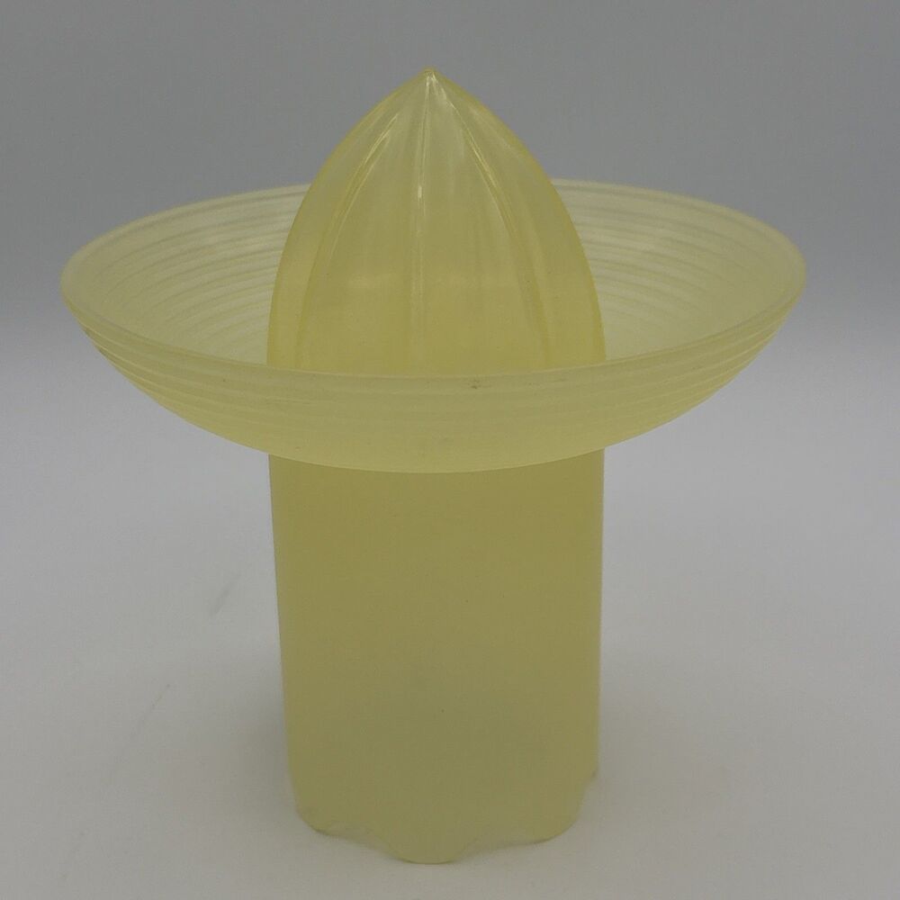 Tupperware Yellow CITRUS Manual JUICER VTG EUC Impressions Star #3521A